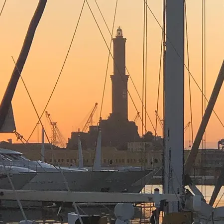 Porta Soprana, Really Downtown 1 * Genua