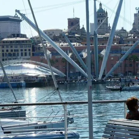 Porta Soprana, Really Downtown 1 Genua